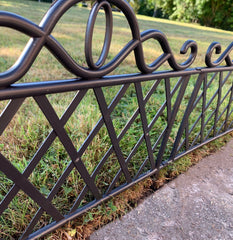 Lattice Black Plastic Garden Lawn Edging (45cm x 35cm) - 5 Panels