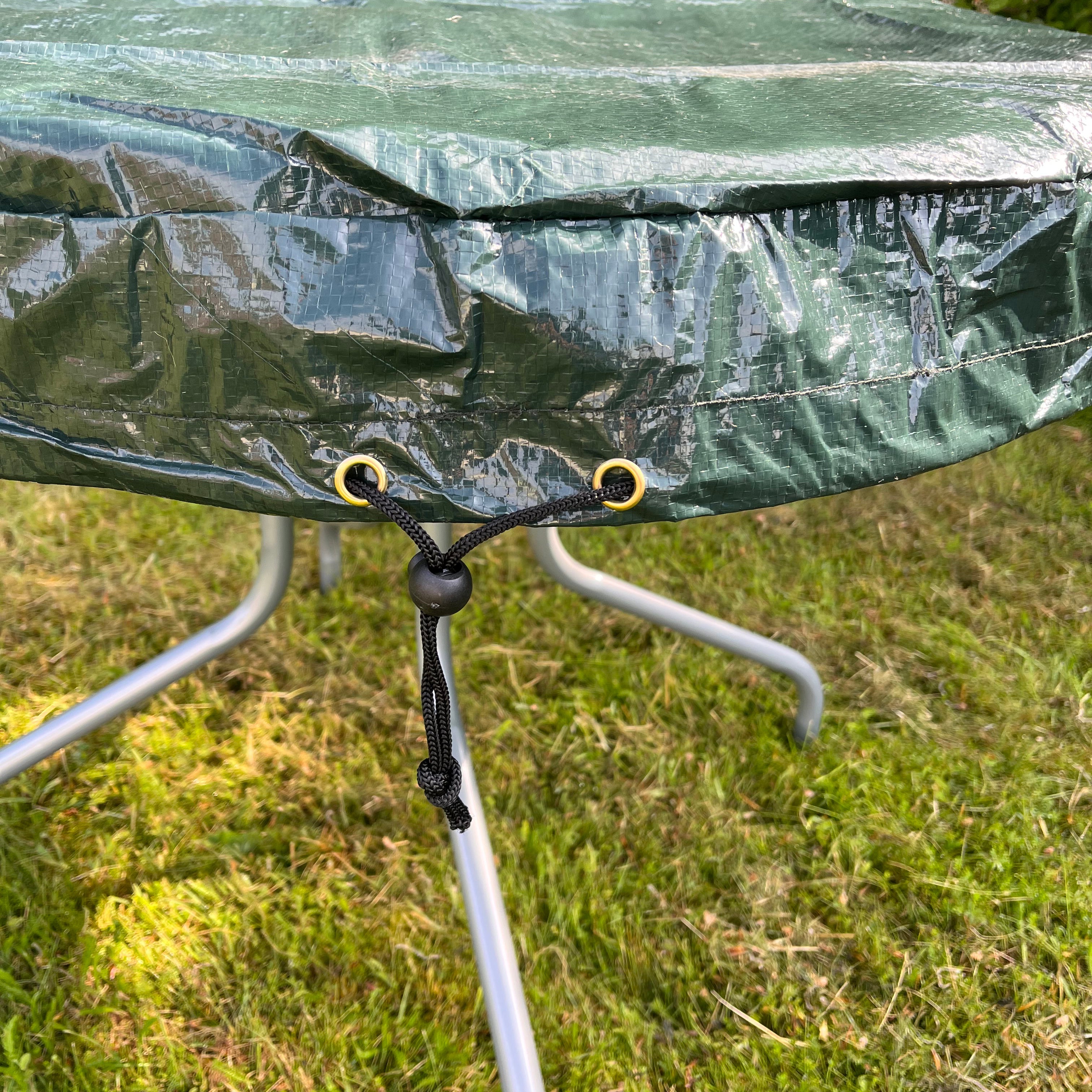 Waterproof Round Table Top Garden Furniture Cover in Green (85cm)
