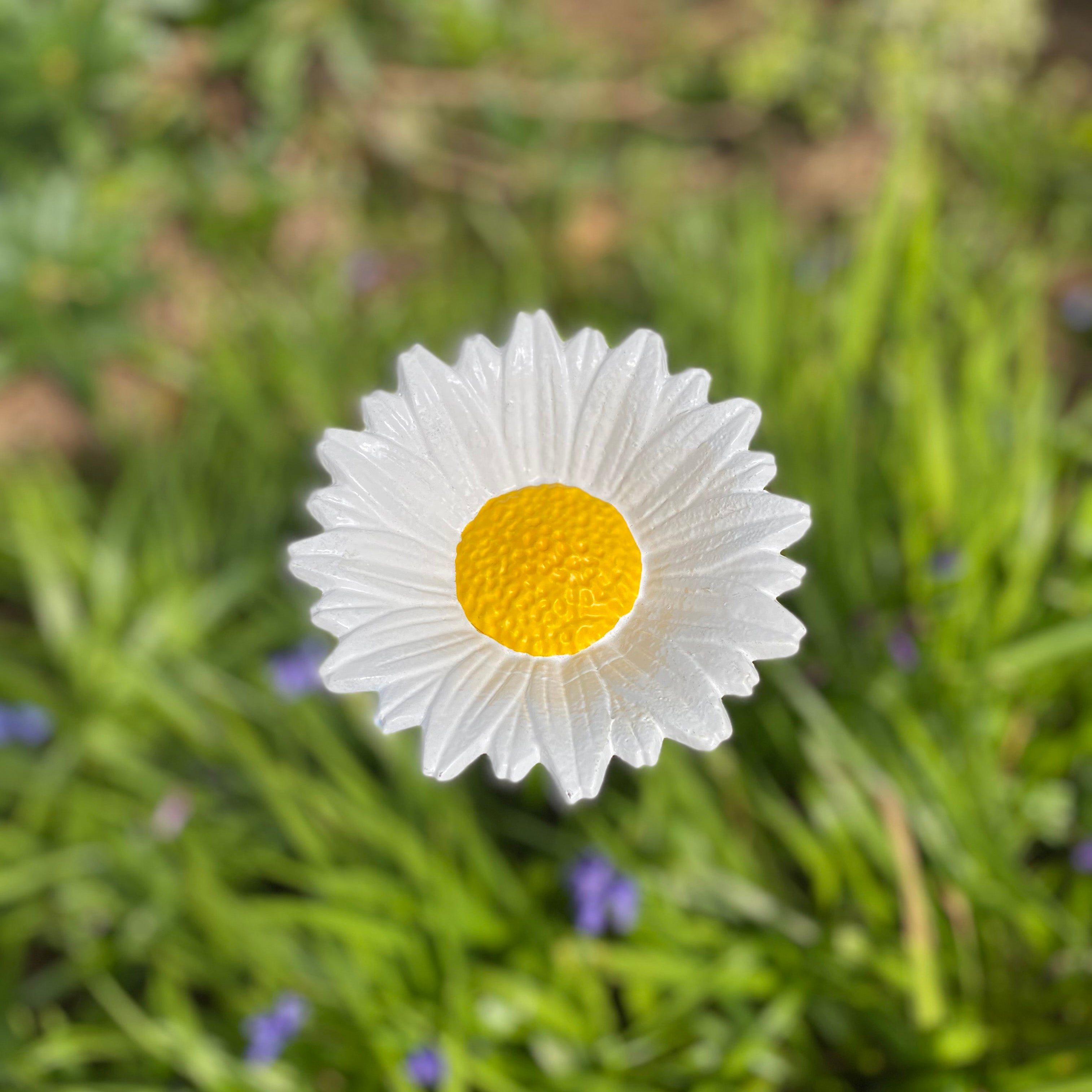 Cast Iron Daisy Bird Feeder