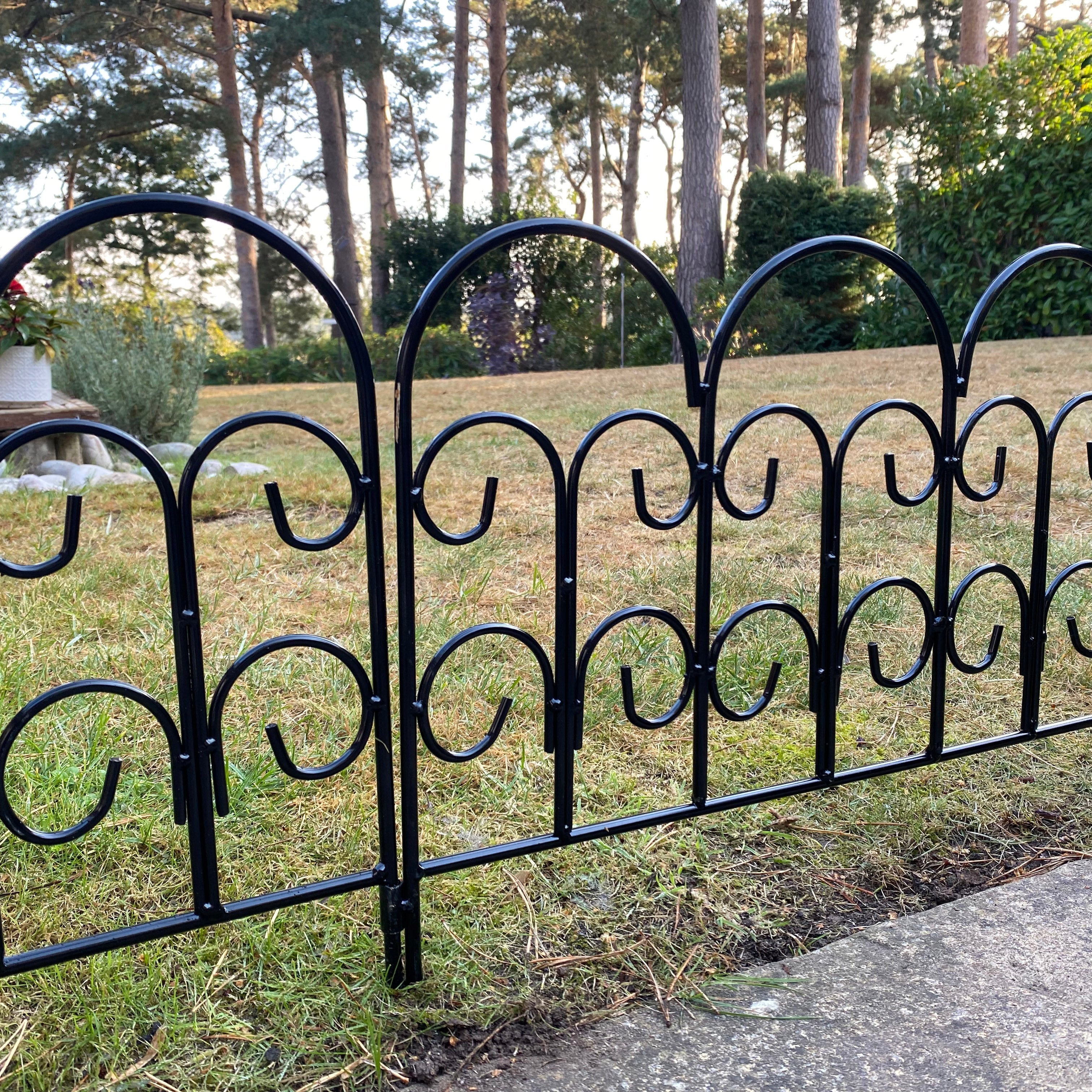 Richmond Metal Garden Lawn Edging (45cm x 41cm) - 5 Panels