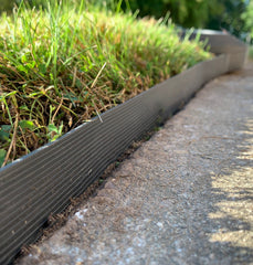 Flexible Black Plastic Garden Lawn Edging with 40 Pegs (10m) - 2 Rolls