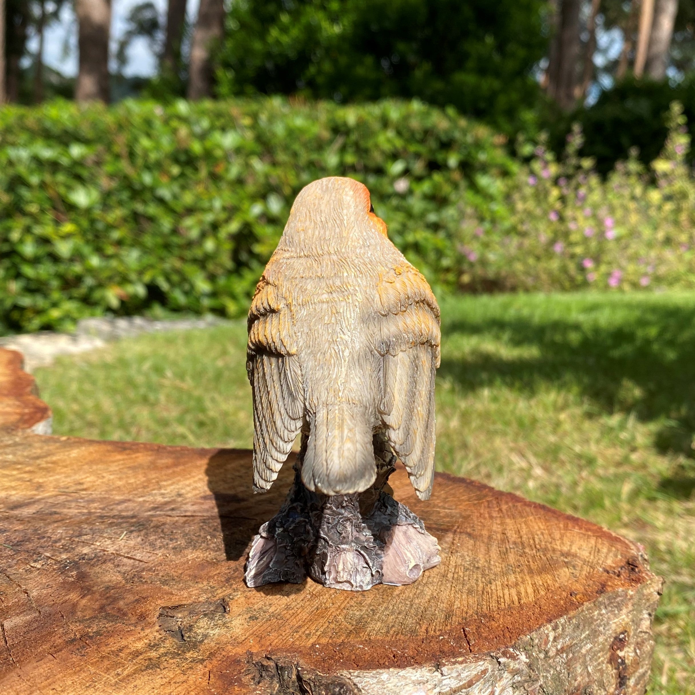 Red Robin on a Tree Stump Resin Garden Ornament