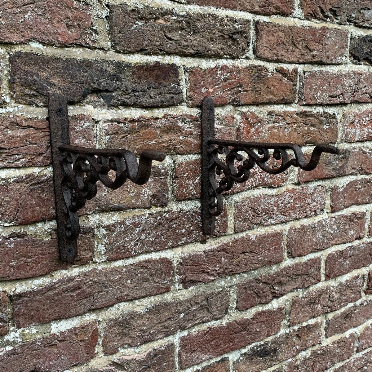 Cast Iron Decorative Hanging Garden Basket Bracket (20cm) - Pack of 2