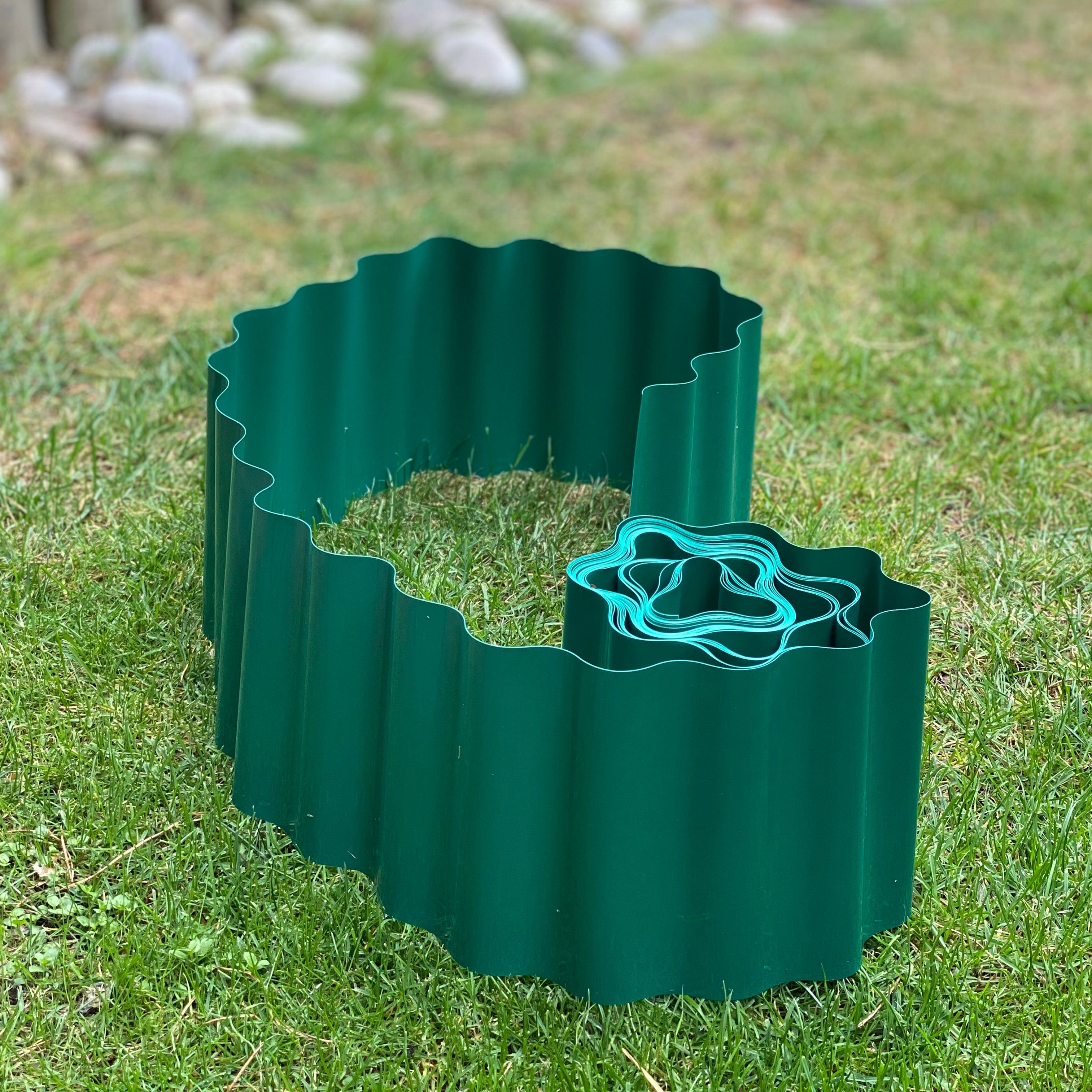 Green Plastic Corrugated Garden Lawn Edging (9m x 15cm Roll) -  3 Rolls