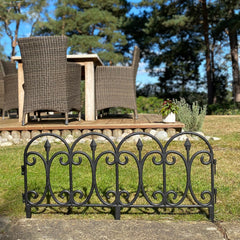 Kew Black Plastic Garden Lawn Edging (60.5cm x 32.5cm) - 5 Panels