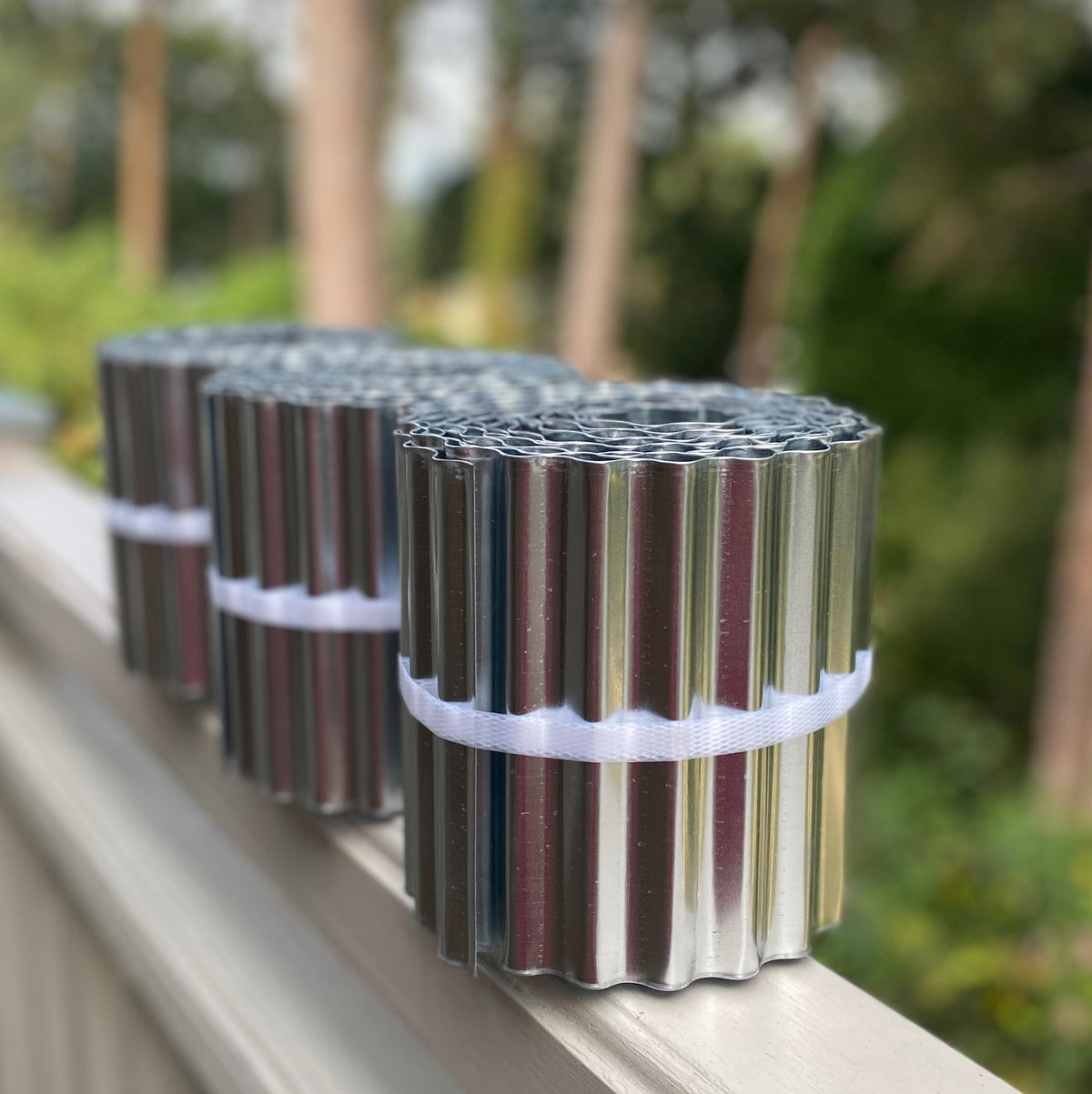 Galvanised Metal Corrugated Garden Lawn Edging (5m x 16.5cm) - 3 Rolls
