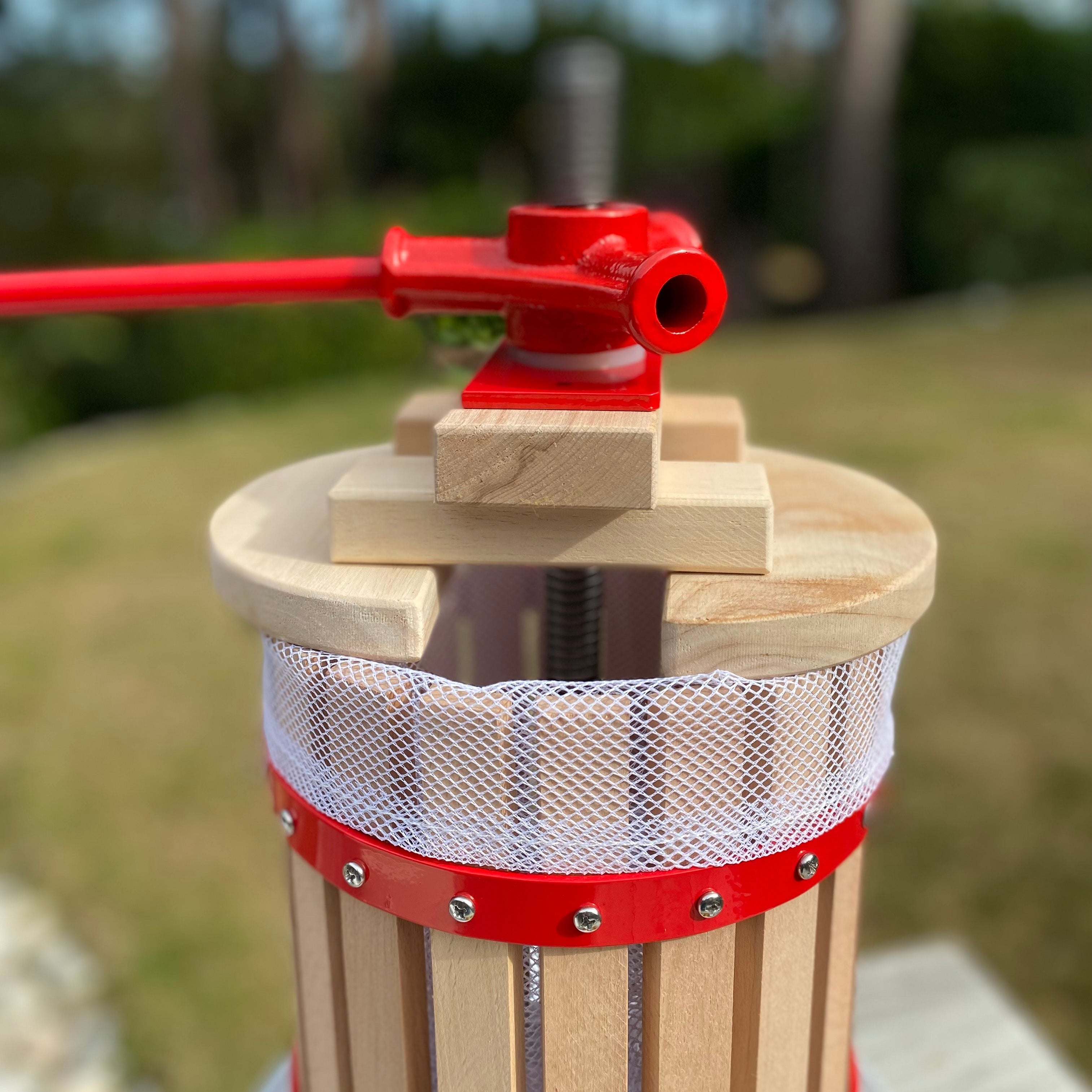 Deluxe Fruit and Apple Press (6 Litre) Pack with 2 Straining Bags, 2 Sets of Extension Blocks & 3 Handles