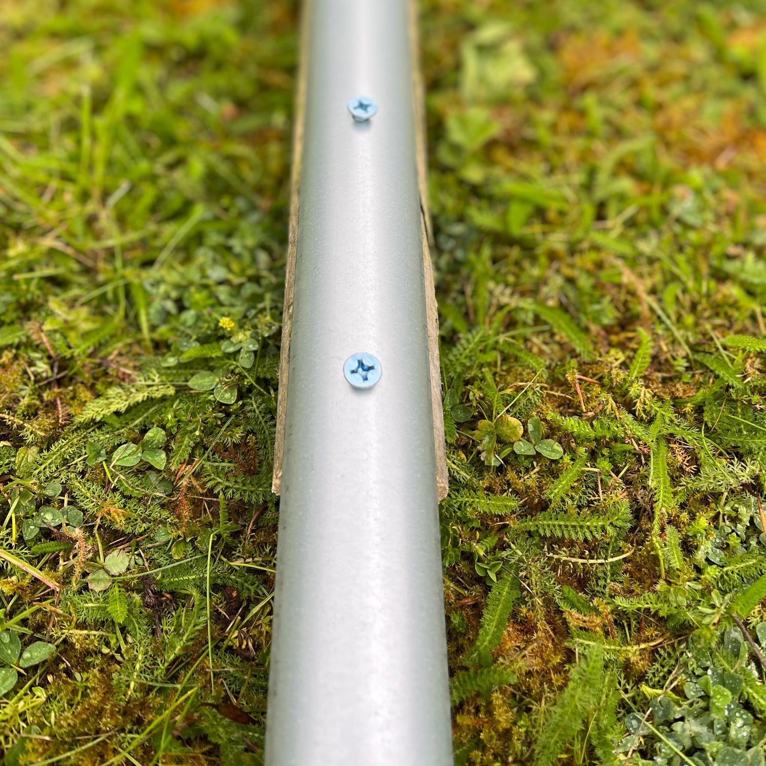 Metal Log Roll Stakes for Lawn Garden Border Edging (Pack of 10)