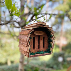 Wooden Hanging Butterfly Houses Garden Bug Houses (Set of 2)