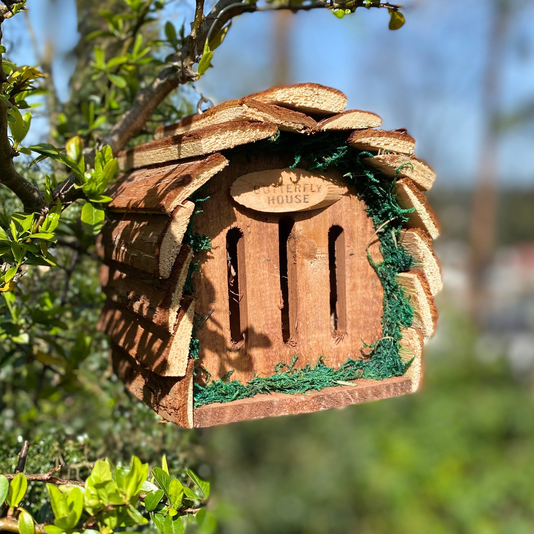 Wooden Hanging Butterfly Houses Garden Bug Houses (Set of 2)
