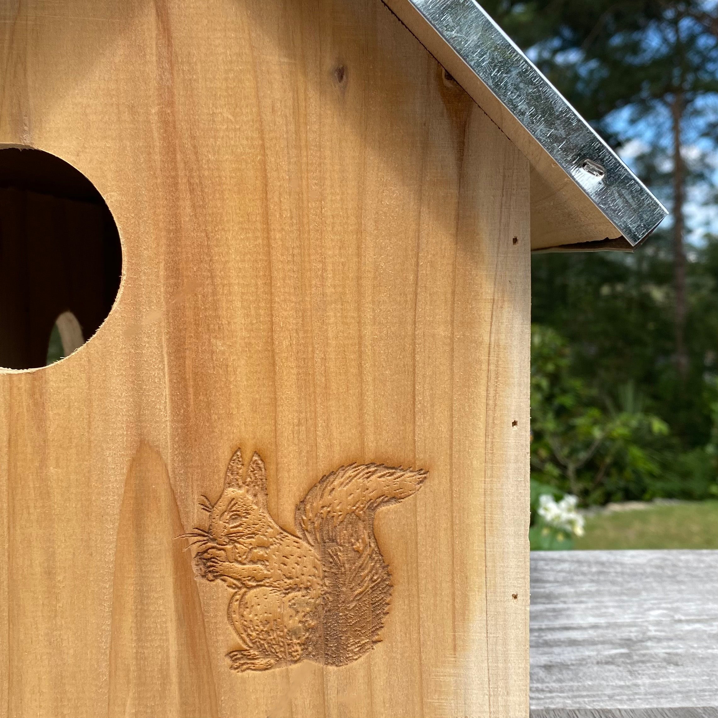 Wooden Garden Squirrel Nest Box House With Metal Roof - Pack of 2