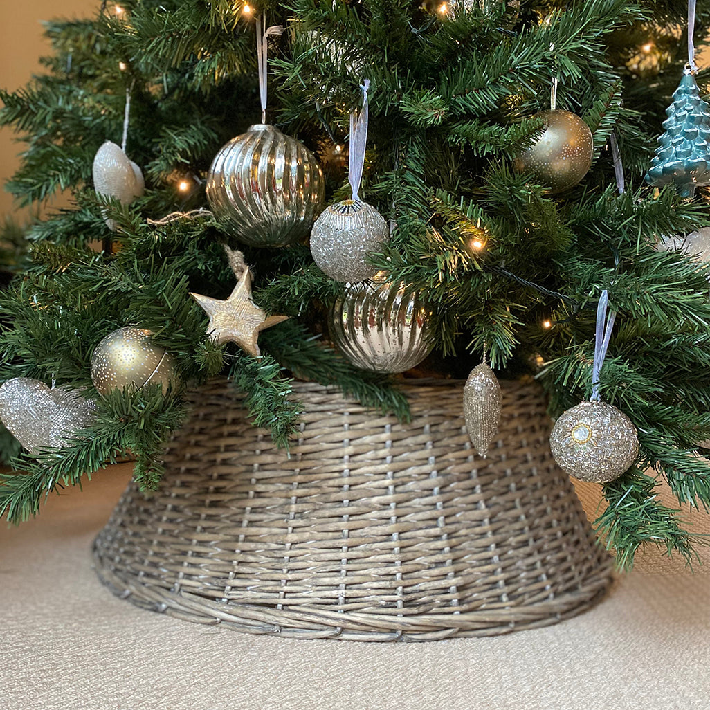 Large Grey Wicker Christmas Tree Skirt Base Surround Present Guard