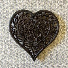 Cast Iron Heart Shaped Ornate Trivet Stand for Hot Pans or Dishes