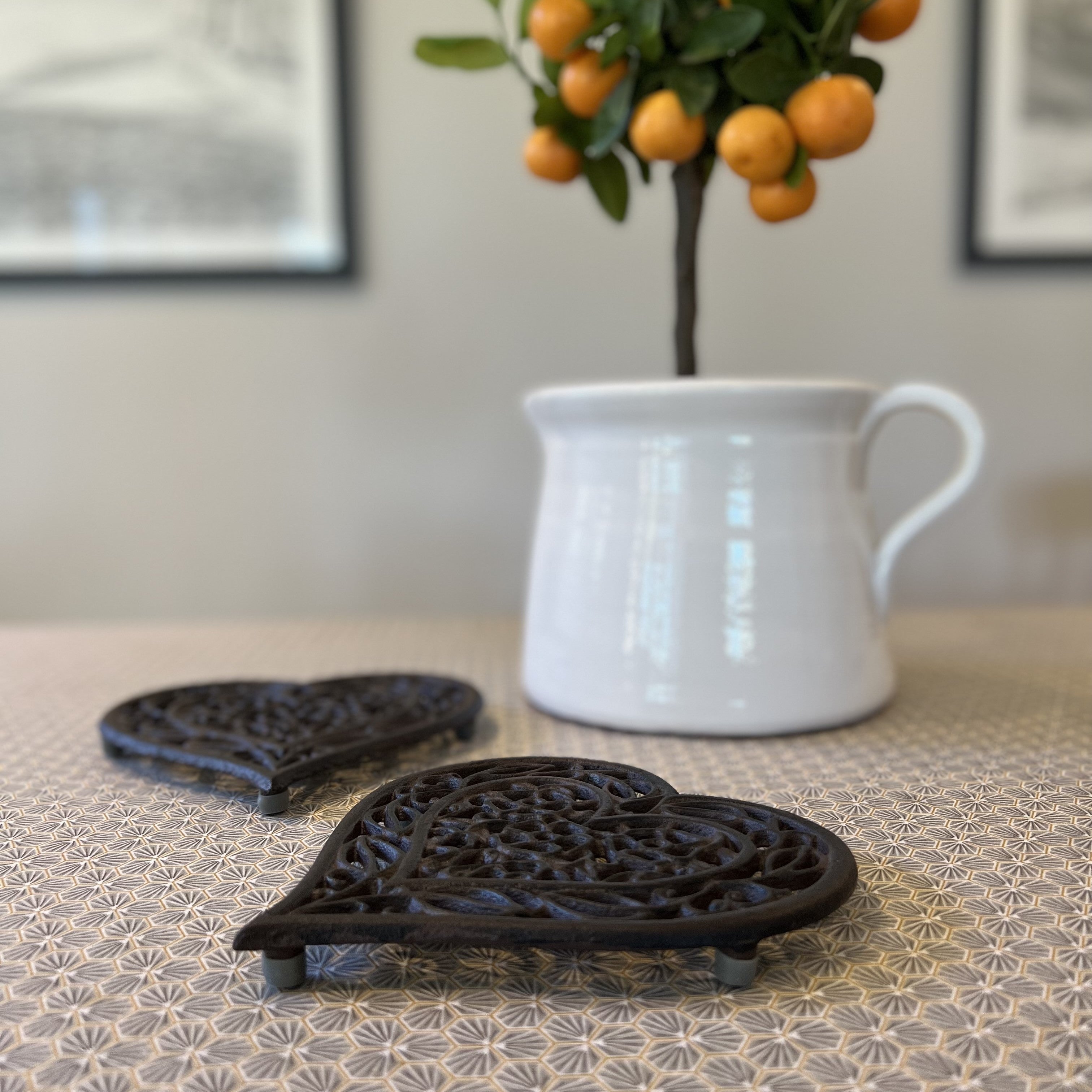 Cast Iron Heart Shaped Ornate Trivet Stand for Hot Pans or Dishes (Pack of 2)
