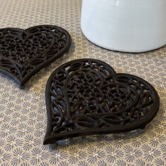 Cast Iron Heart Shaped Ornate Trivet Stand for Hot Pans or Dishes (Pack of 2)