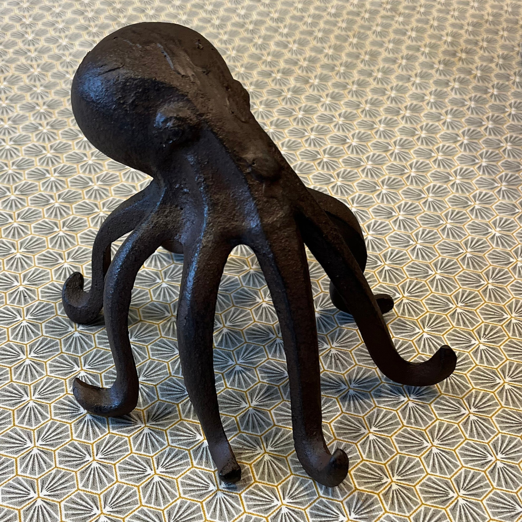 Cast Iron Octopus Shaped Mobile Smart Phone Holder Stand