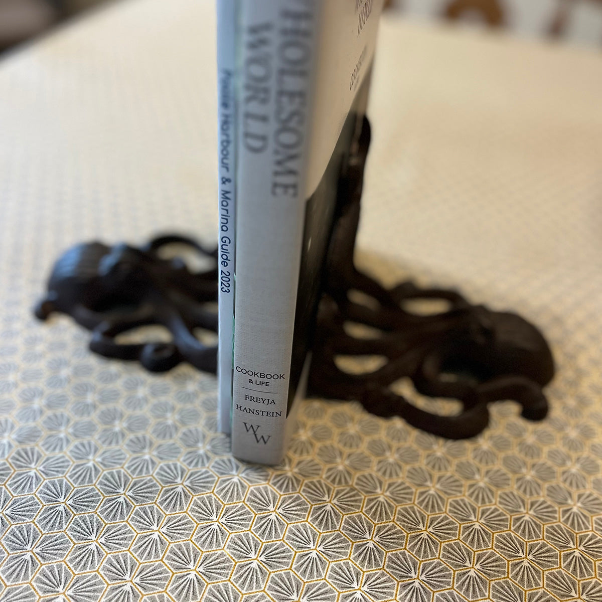 Cast Iron Octopus Shaped Decorative Bookends (Set of 2)