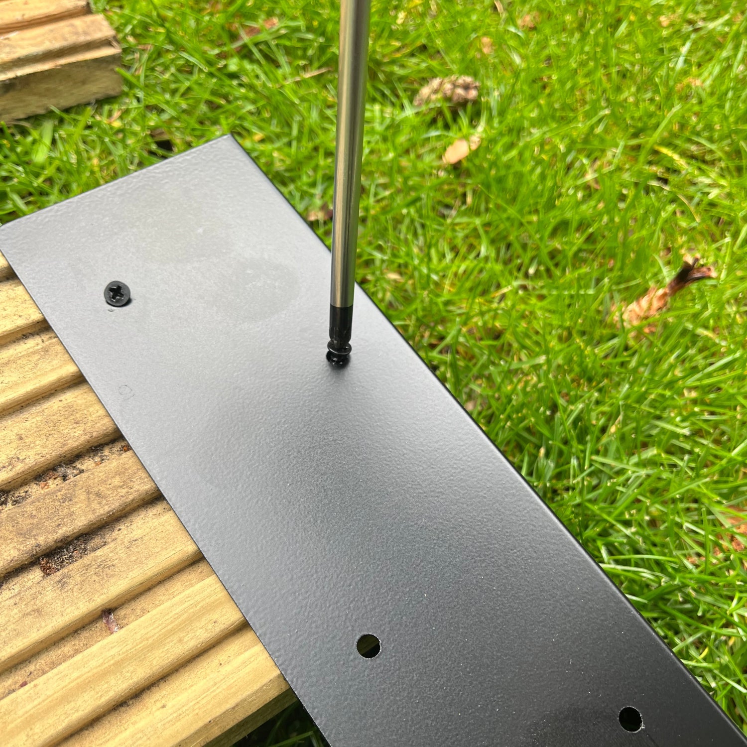 Metal Raised Vegetable Bed Corner Brackets - Pack of 8