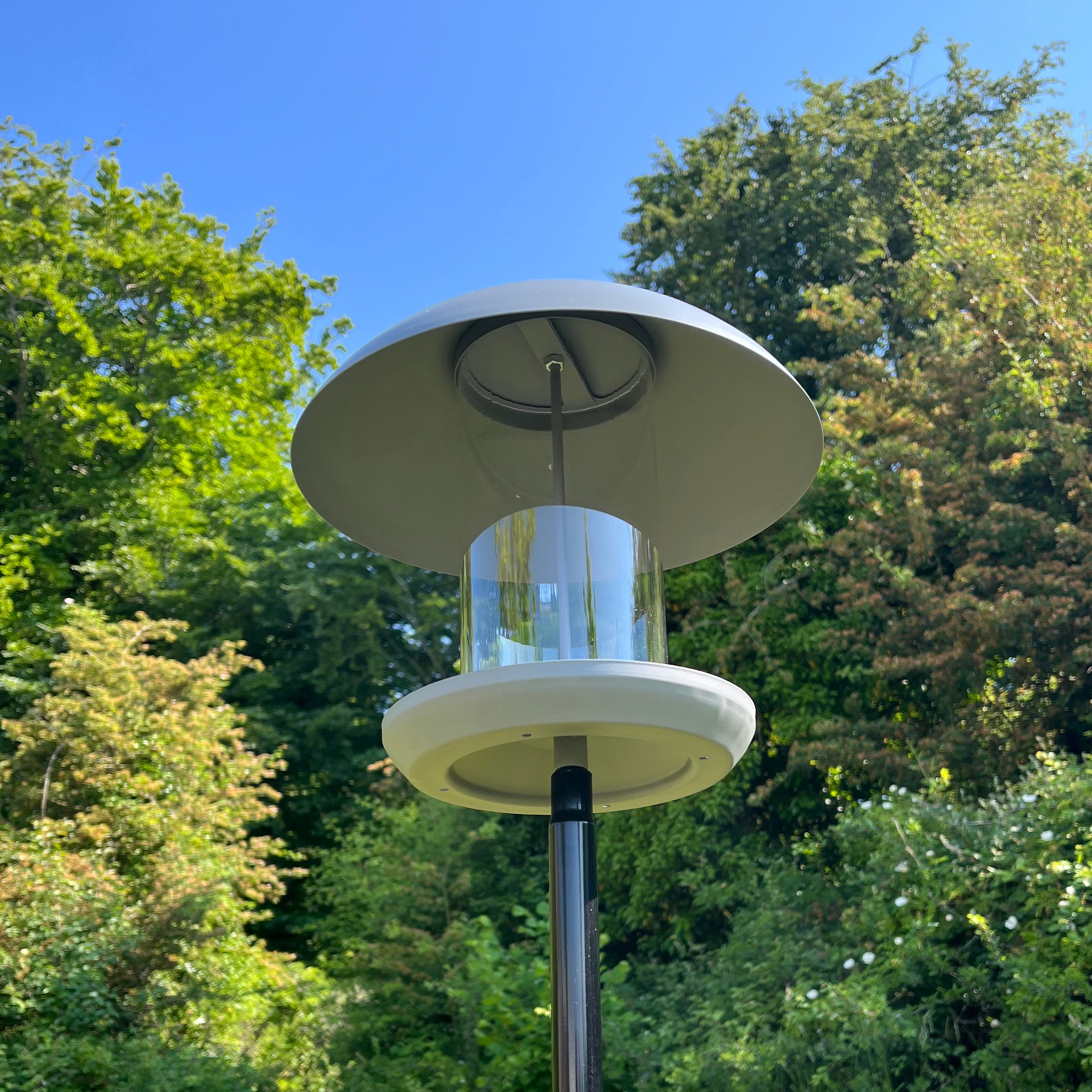 Free Standing Pole Mounted Metal Bird Seed Feeder Table with Dome Roof