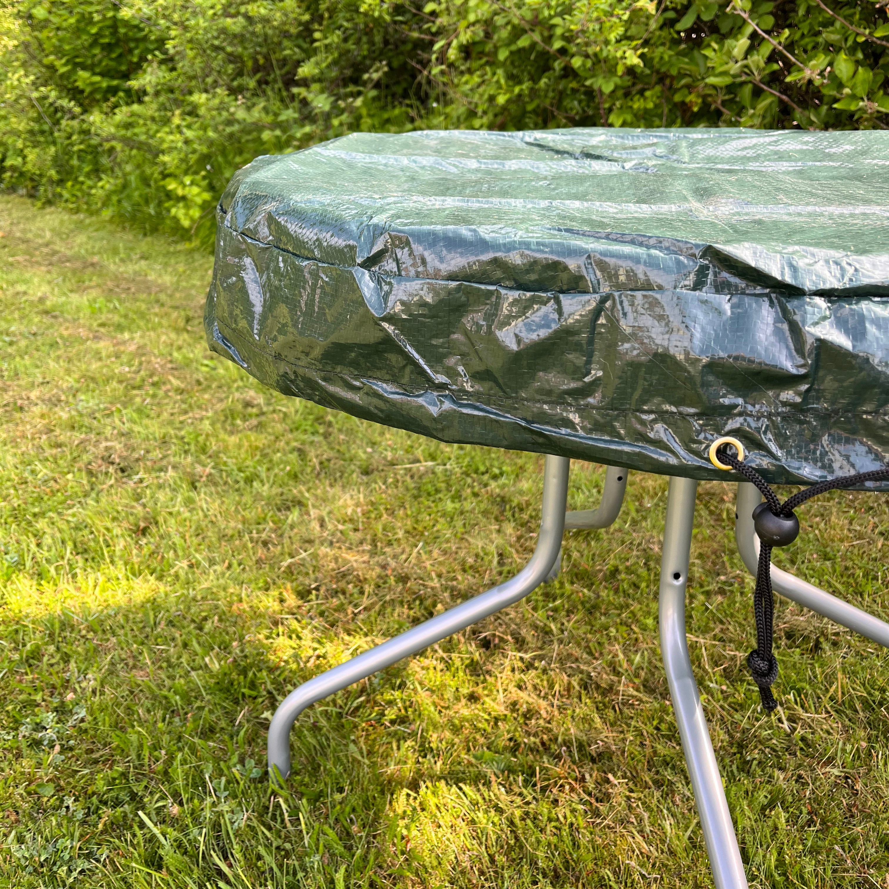 Waterproof Round Table Top Garden Furniture Cover in Green (85cm)