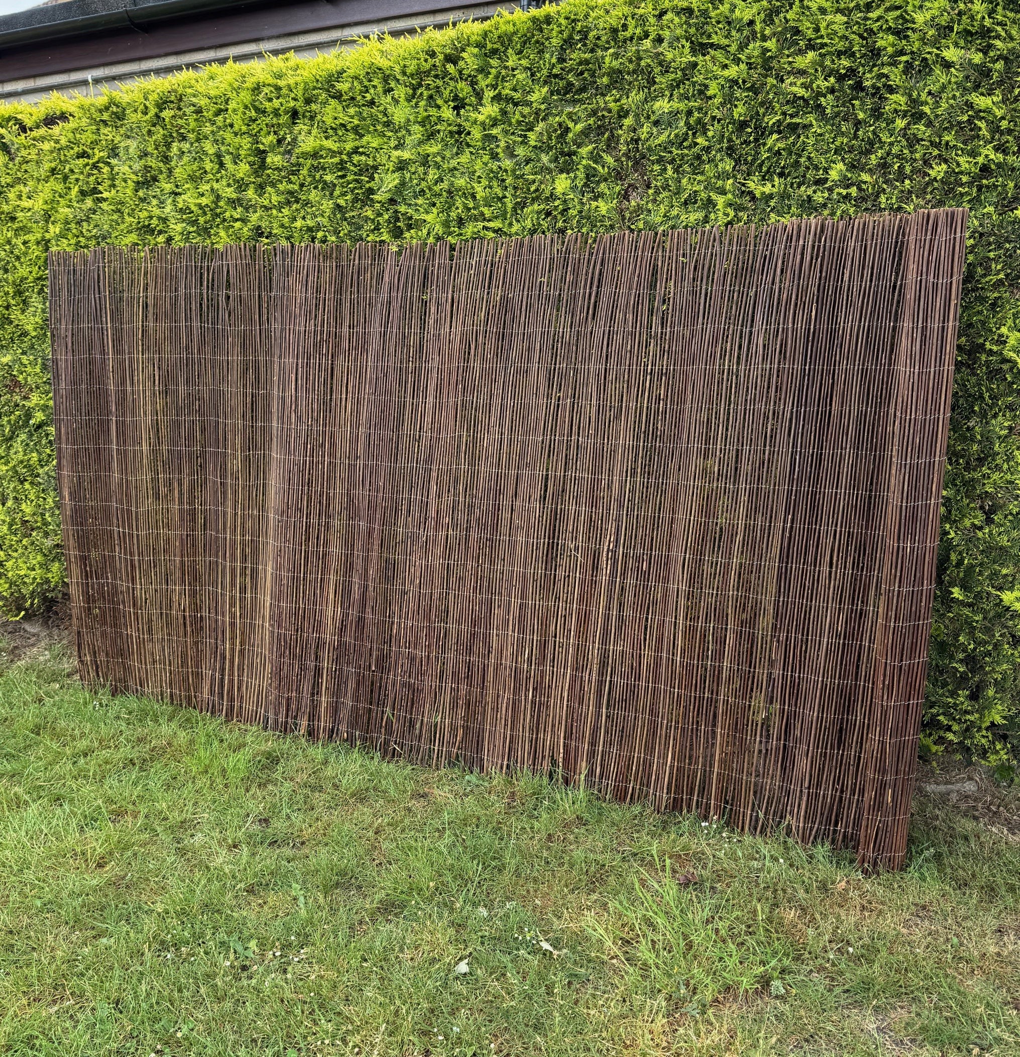 Willow Garden Privacy Screening Fence Roll (4m x 1.6m)