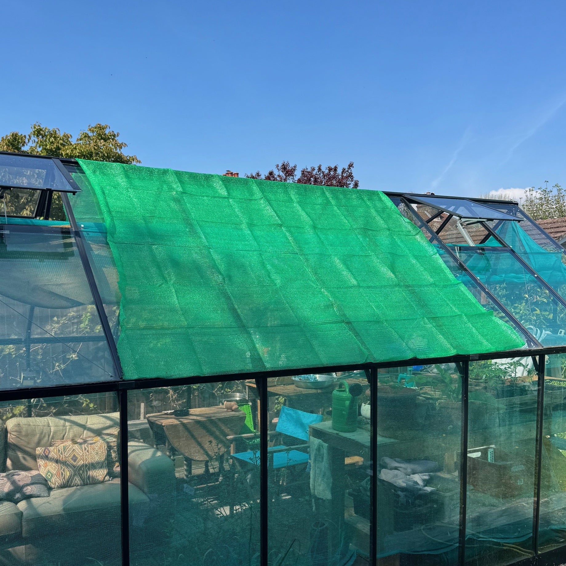 Greenhouse Sun Shade & Privacy Screen Net (2.5m x 2.4m) - 65% Shading Rate