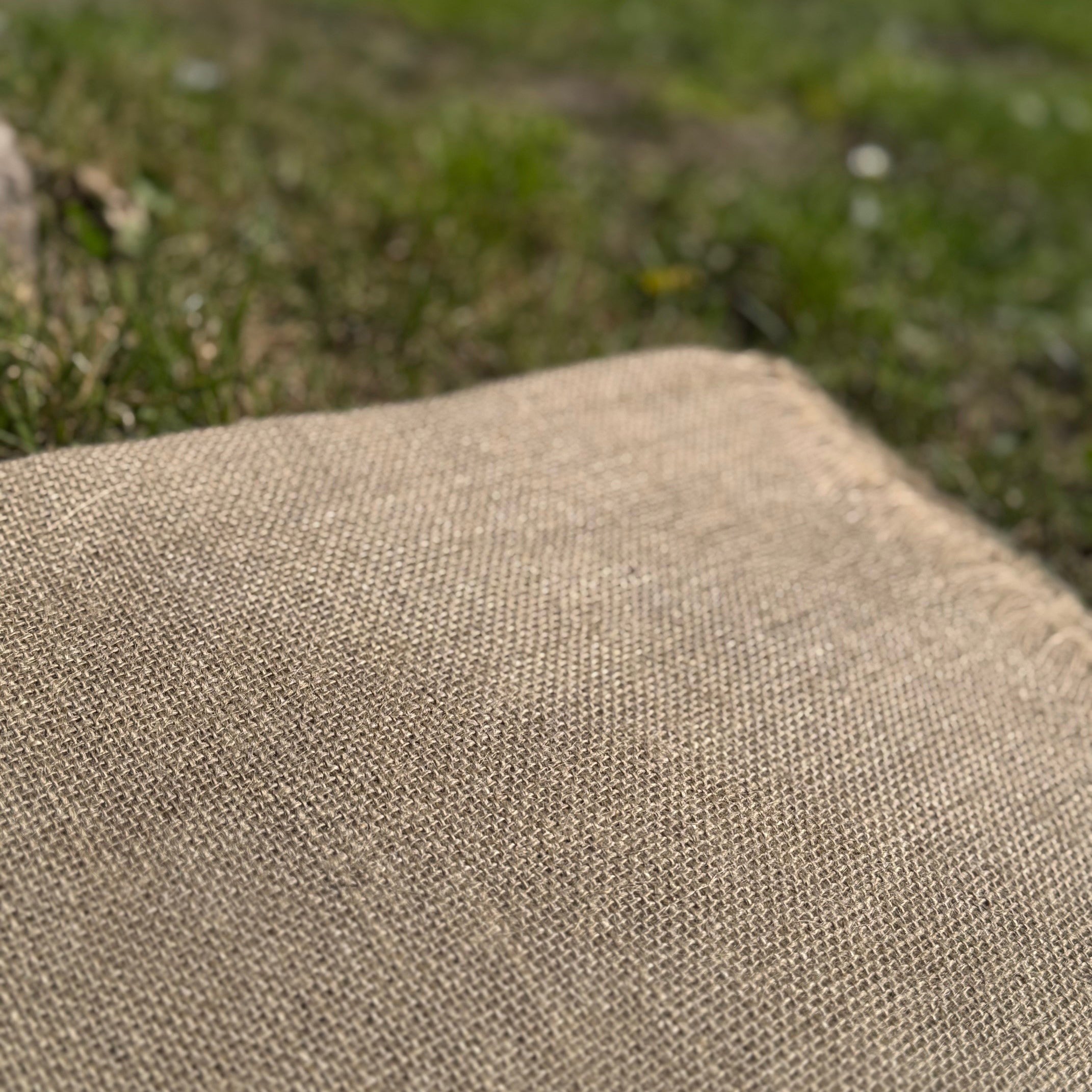 Jute Hessian Burlap Plant Protection Liner & Weed Control Sheet (5m x 1m)