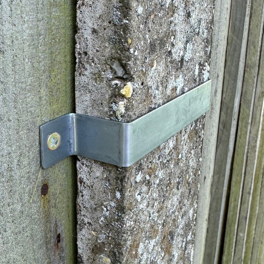 Fence Panel Security Bracket Set Galvanized Steel Post Clips - Pack of 20