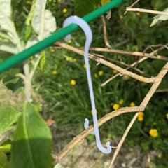 Garden Plant Support Plastic J Hook Clips for Tomato Stems (130mm) - Pack of 100