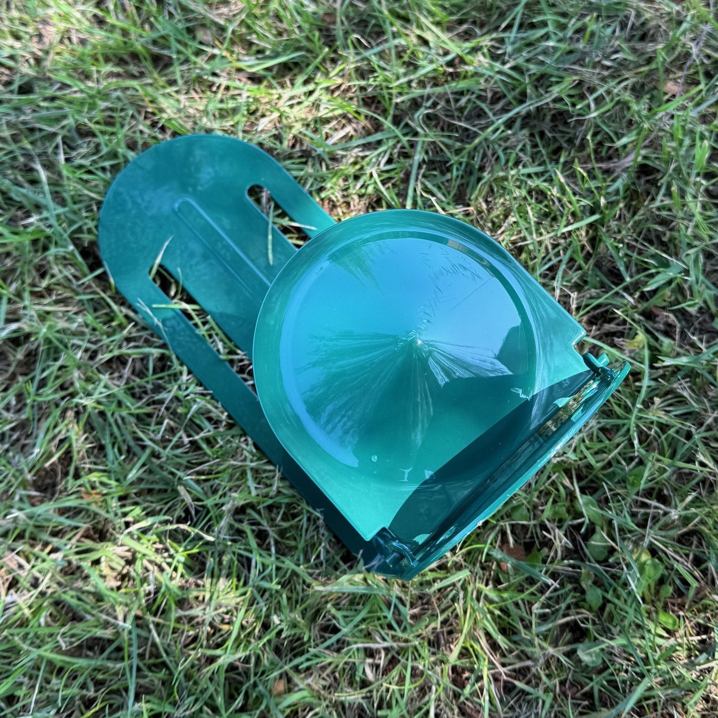 Metal Garden Squirrel Feeder with Flip Top Lid and Feeding Platform (Set of 2)