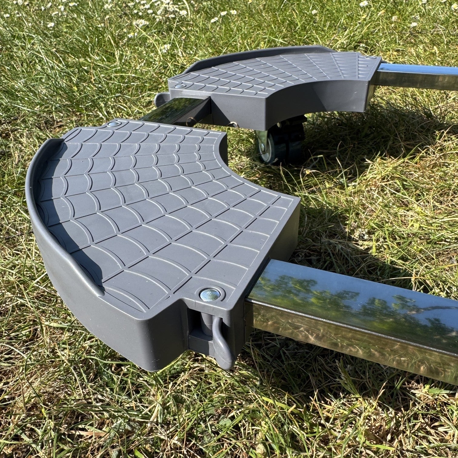 Adjustable Plant Pot Trolley Mover (40cm - 47cm)