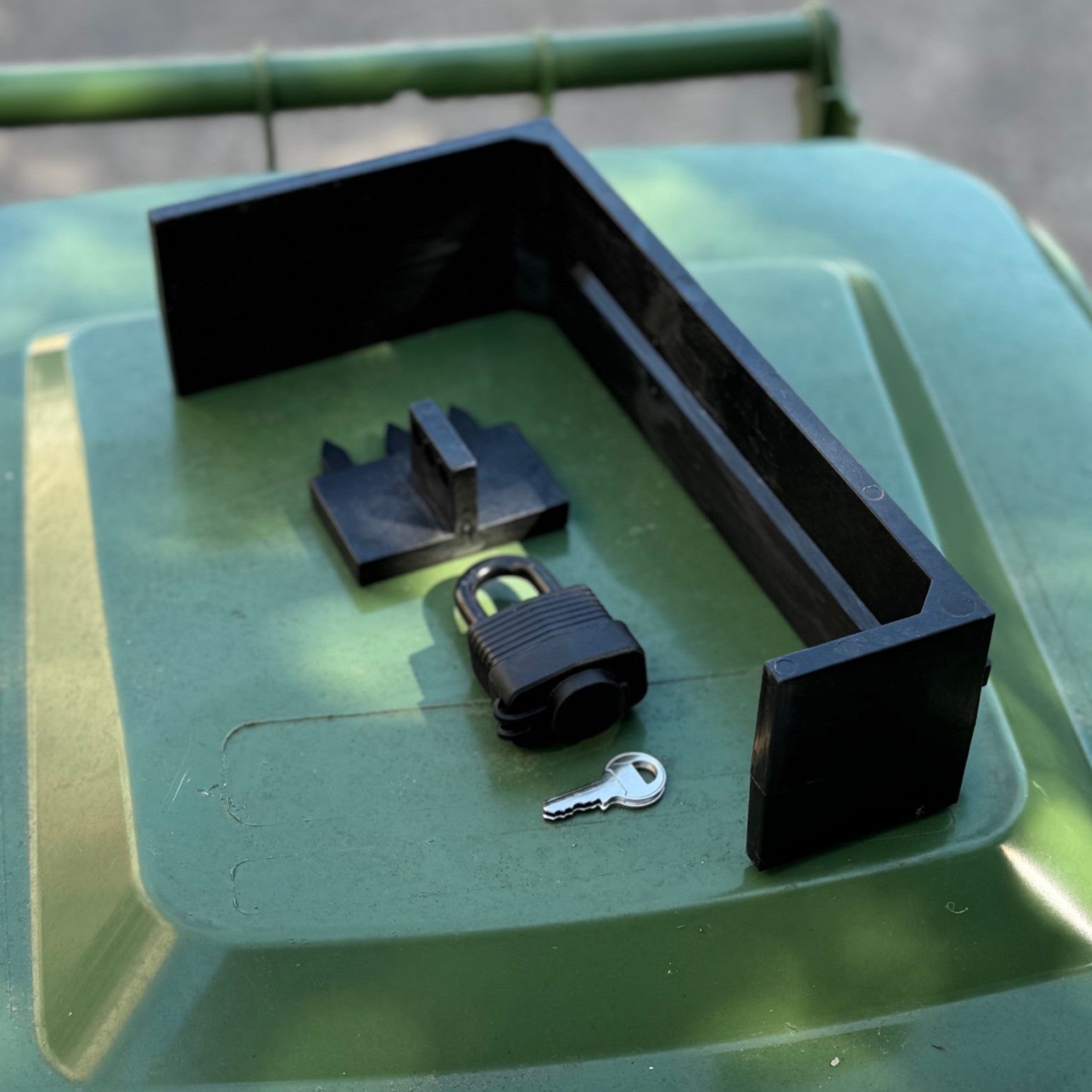 Wheelie Bin Tough Plastic Security Lock with Padlock