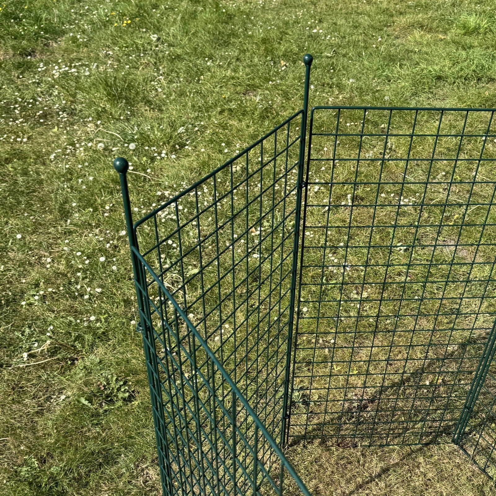 Wire Mesh Garden Leaf Composter Bin (100cm x 90cm)