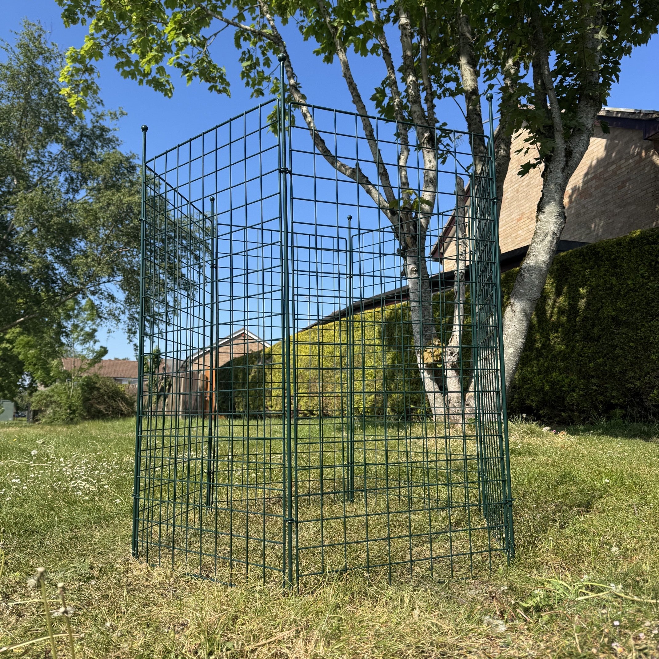 Wire Mesh Garden Leaf Composter Bin (100cm x 90cm)