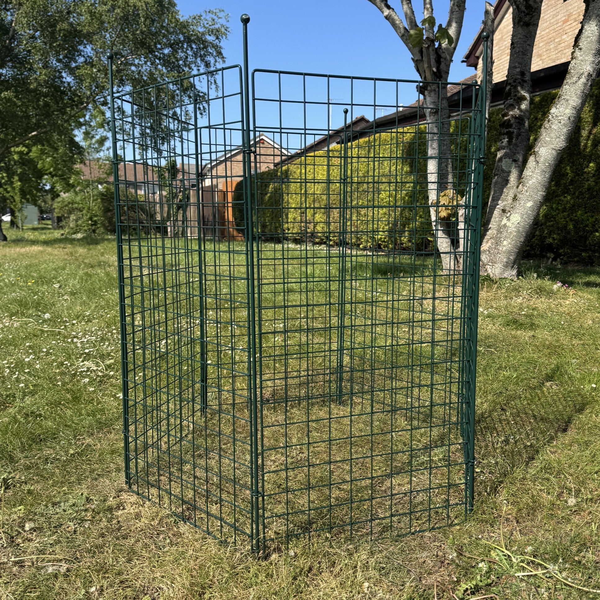 Wire Mesh Garden Leaf Composter Bin (100cm x 90cm)