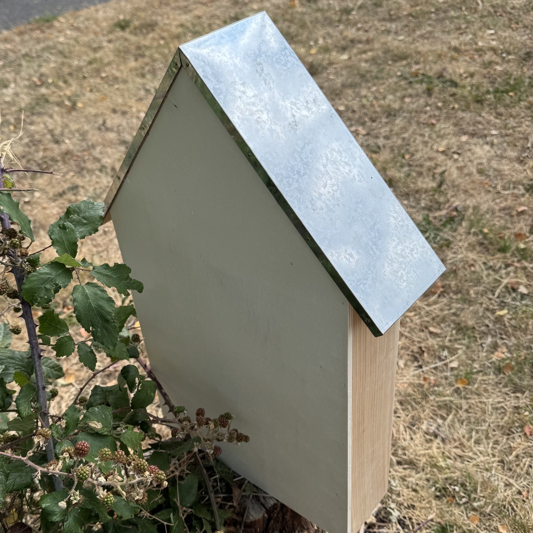 Large Wooden Insect, Butterfly, Bug & Bee House for the Garden