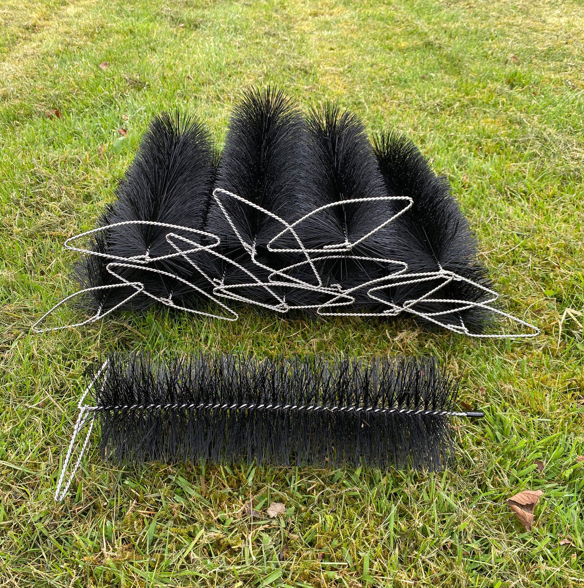 Drain & Gutter Downpipe Leaf Guard Brush Plugs 30cm (Set of 12)